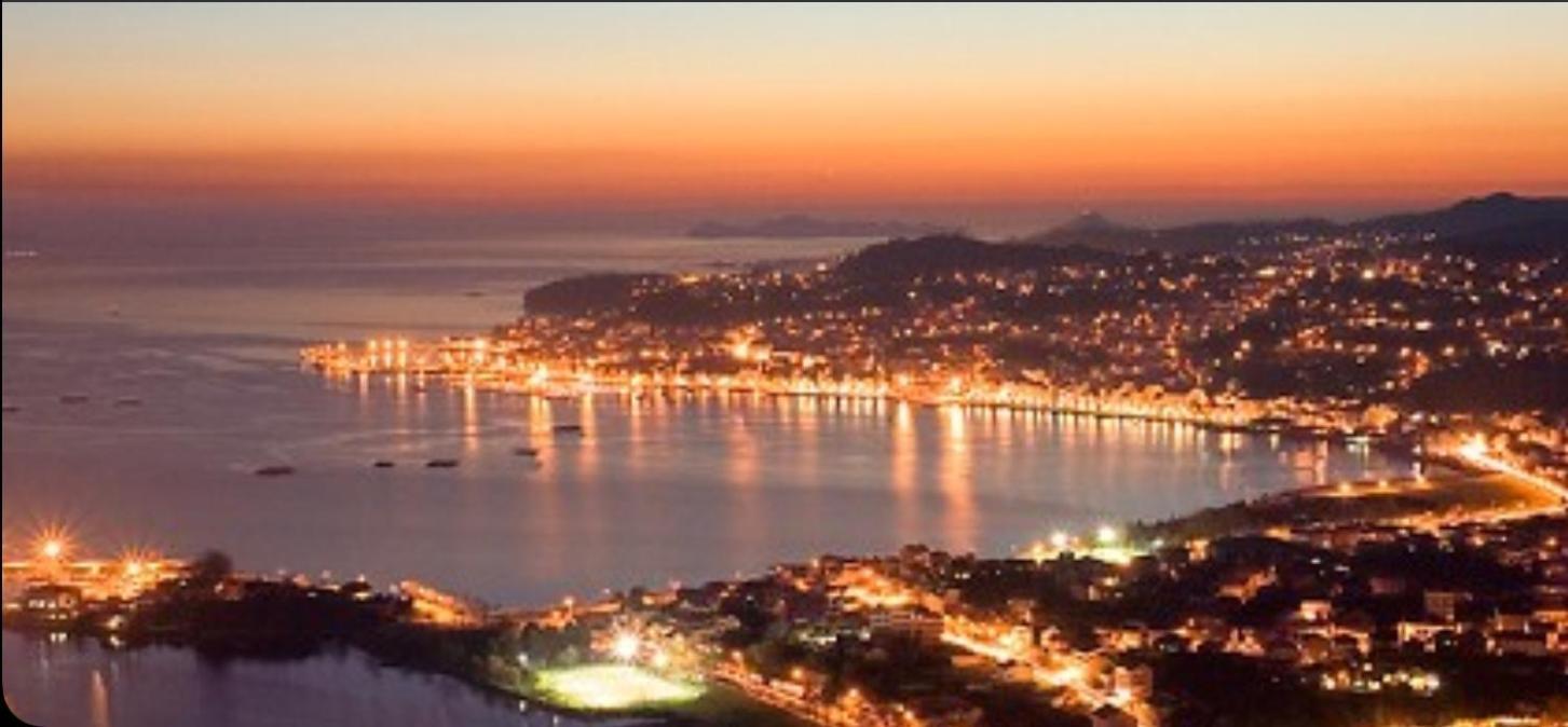 Piso A Pie De Playa Con Terraza Exclusiva Appartement Moaña Buitenkant foto