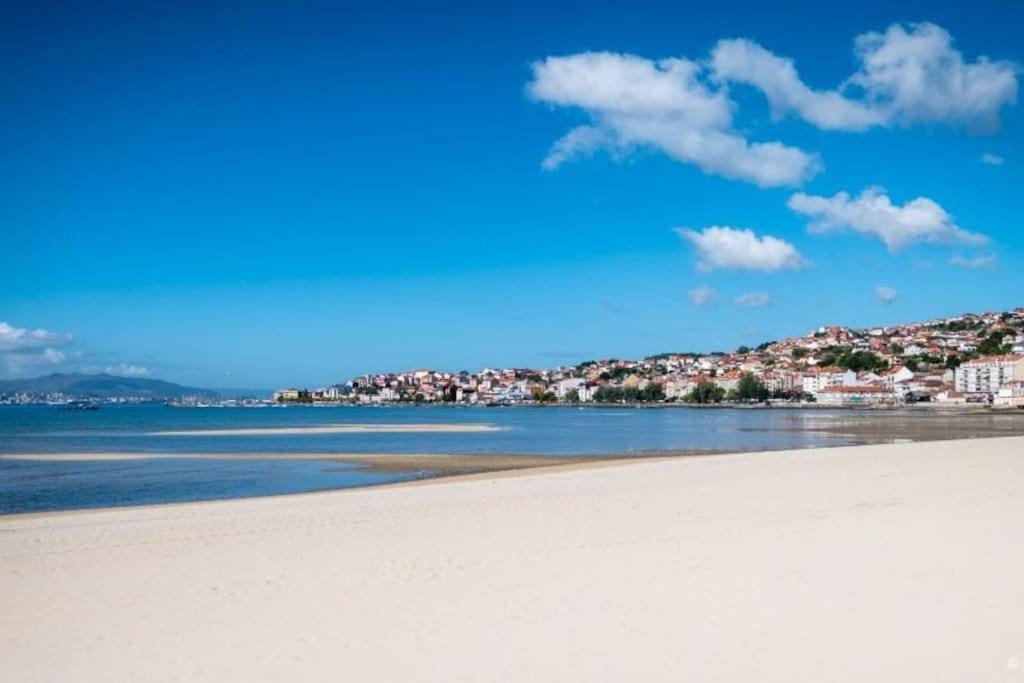 Piso A Pie De Playa Con Terraza Exclusiva Appartement Moaña Buitenkant foto