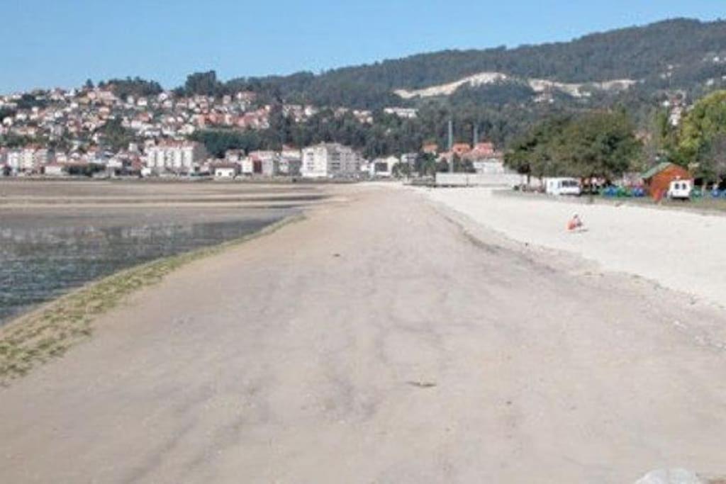 Piso A Pie De Playa Con Terraza Exclusiva Appartement Moaña Buitenkant foto